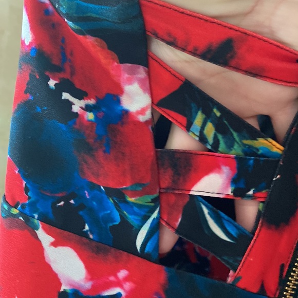 🌺🌼Bebe jumpsuit 🌼🌹 - Picture 5 of 10